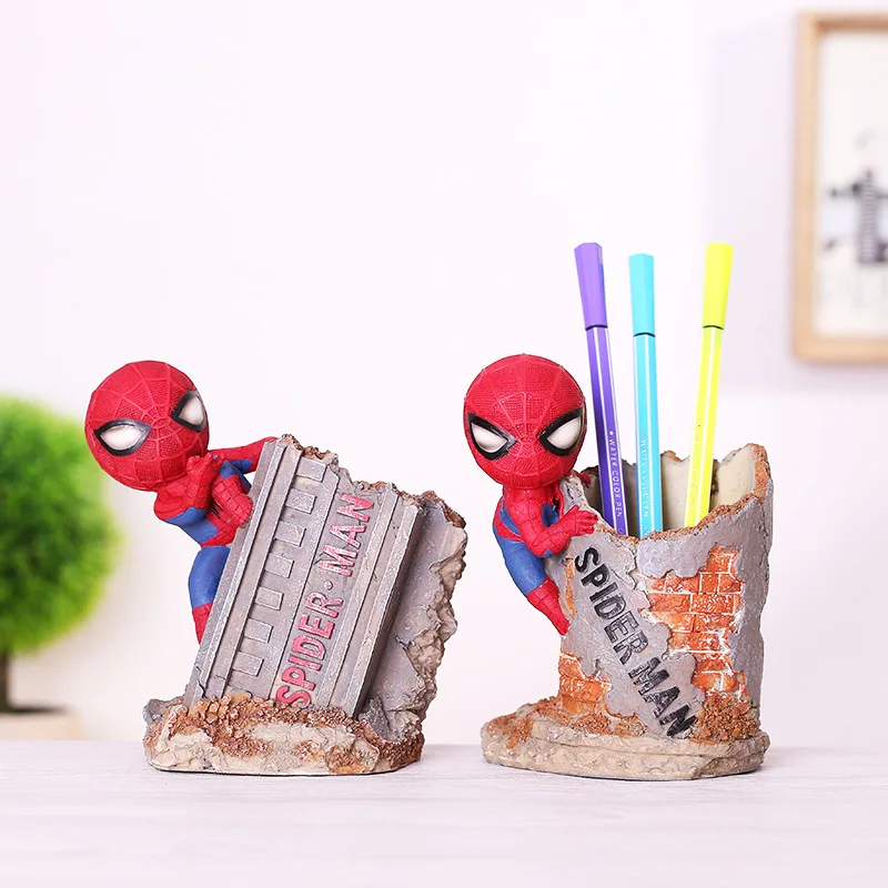 

Extraordinary Warrior Pen Holder Creative Animation Peripheral Handwork Small Ornaments Children's Desk Decorations Gift