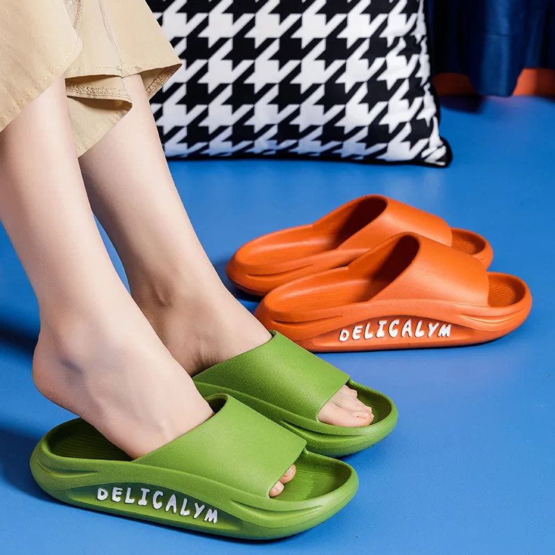 

Slippers Women Summer Soft Home Non-slip Bathroom Shower Slides Men's Slipper Outdoor EVA Thick Bottom Beach Couple Sandals