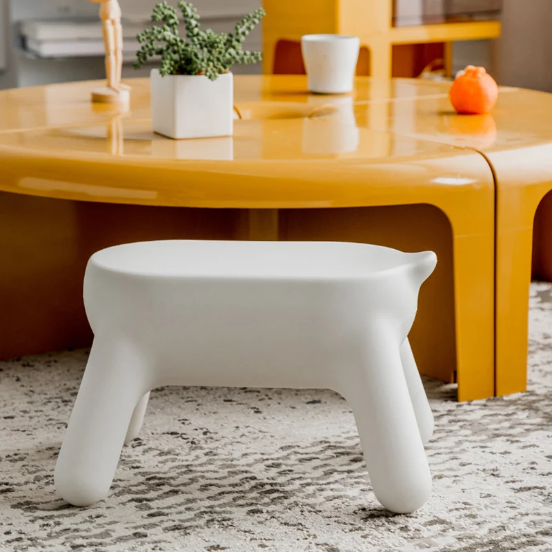 

Nordic Small Plastic Stool Creative Modern Design Man Gaming Chair Protable Living Room Mobili Soggiorno Household Supplies