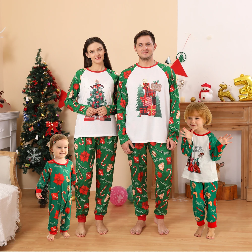 

Christmas Family Matching Pajamas Set Family Look Mother Daughter Father Baby Kids Sleepwear Mommy and Me Nightwear Clothes