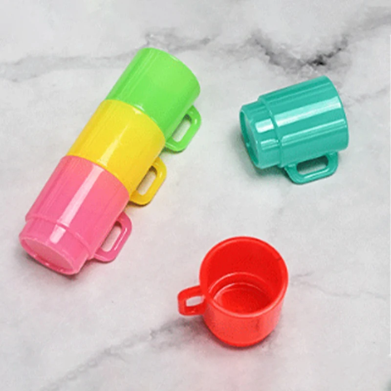 1 шт. пластиковая мини-кружка