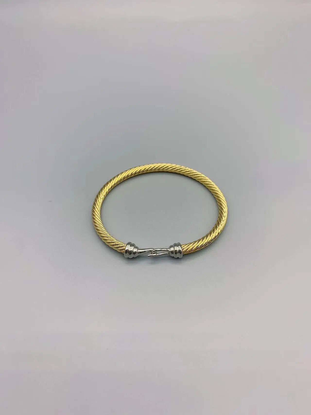 

Le Han Jewelry Silver Cable Buckle Bracelet With 18k Gold Plated 3Mm