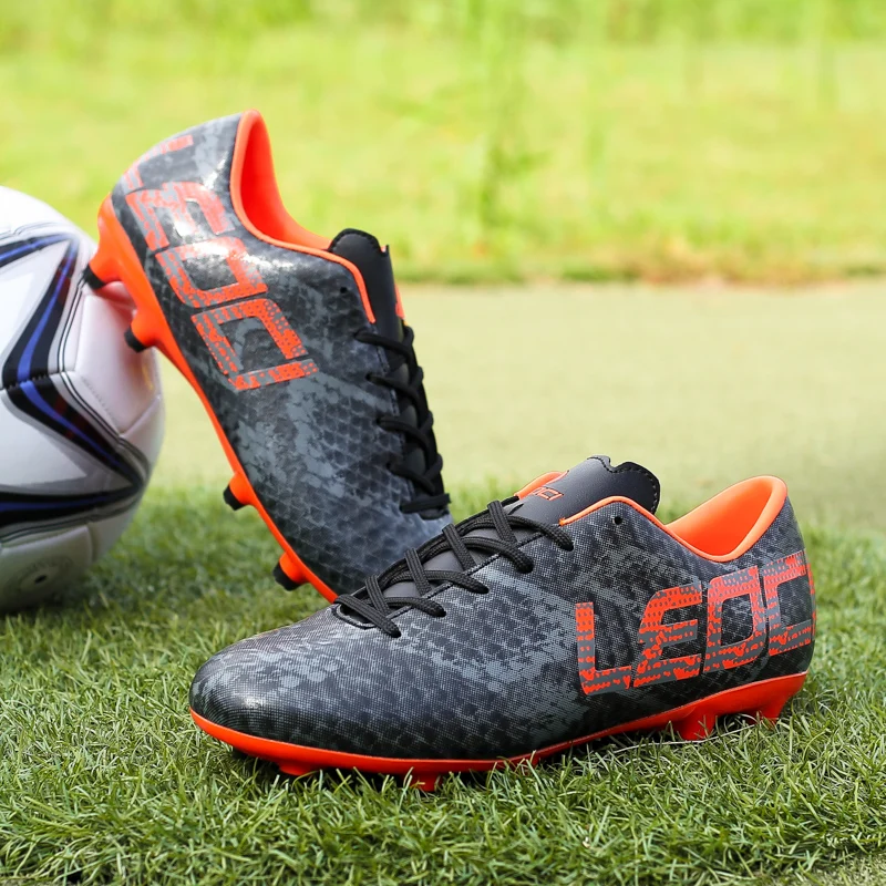 New Futsal Shoes Men Turf Soccer Shoes Society Fashion Golden Long Spikes Football Cleats Boy Man Sport Sneakers botas de fútbol