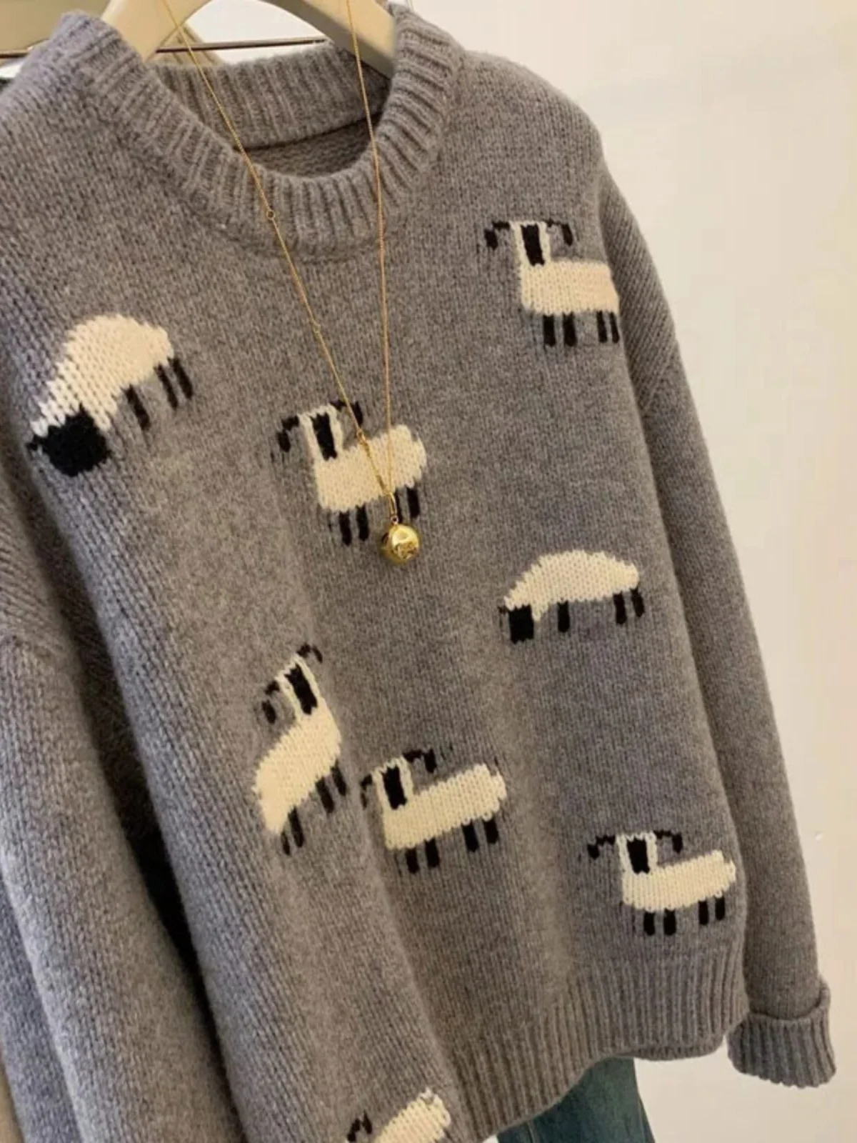 Жаккардовый свитер Western Sle Age-Reducing Little Sheep High Sense Super Nice Idle Серый вязаный топ на осень