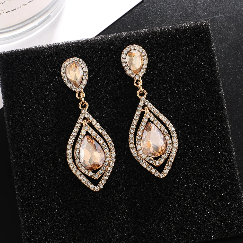 

Earrings for Women 2023 Trending Hollow Water Drop Shaped Diamond Stud Earrings Senior Sense Simple Fashion Women's Earrings
