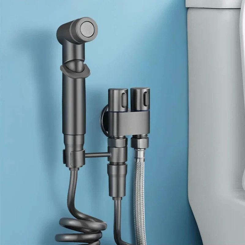 Przenośny ręczny pistolet bidetowy Prysznic wysokociśnieniowy Ręczne akcesoria toaletowe Naścienny kran z pojedynczym otworem...