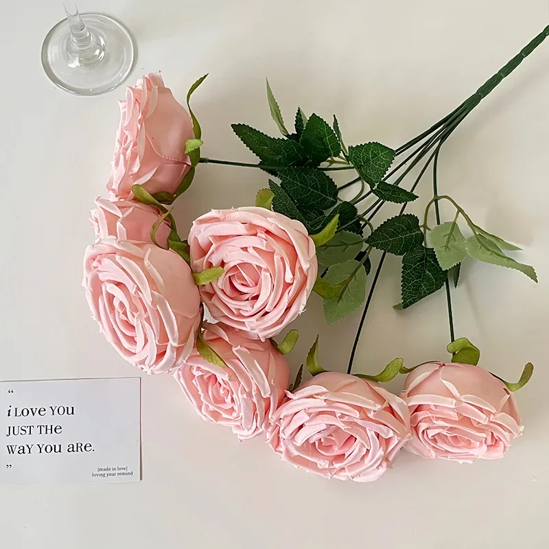 

Искусственные розы из шелка, набор из 7 штук