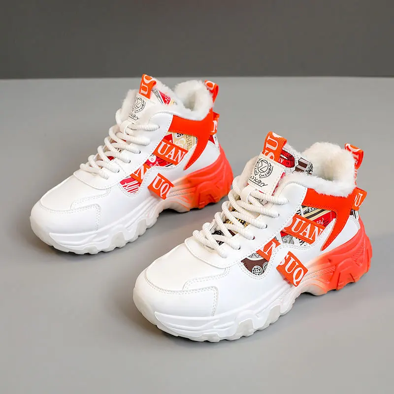 Зимние кроссовки для женщин модные спортивные на меху дизайнерская обувь с