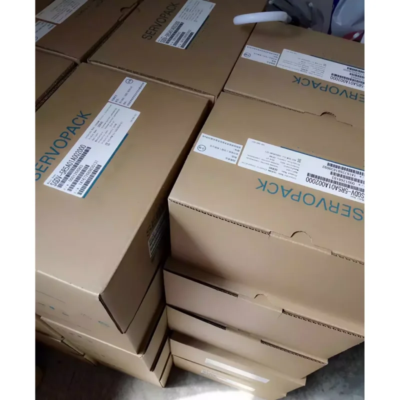 Фото SGMGH-20ACB61 SGMPH-15A1A61 SGMRV-09ANA-YR1A Серводвигатель Ускоренная доставка Совершенно новый серводвигатель №2