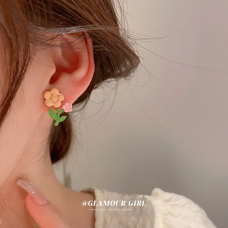 

Lovely and fresh Enamel Flower Earrings for Women Yellow / Purple Floral Statement Dangle Earrings Party Pendientes