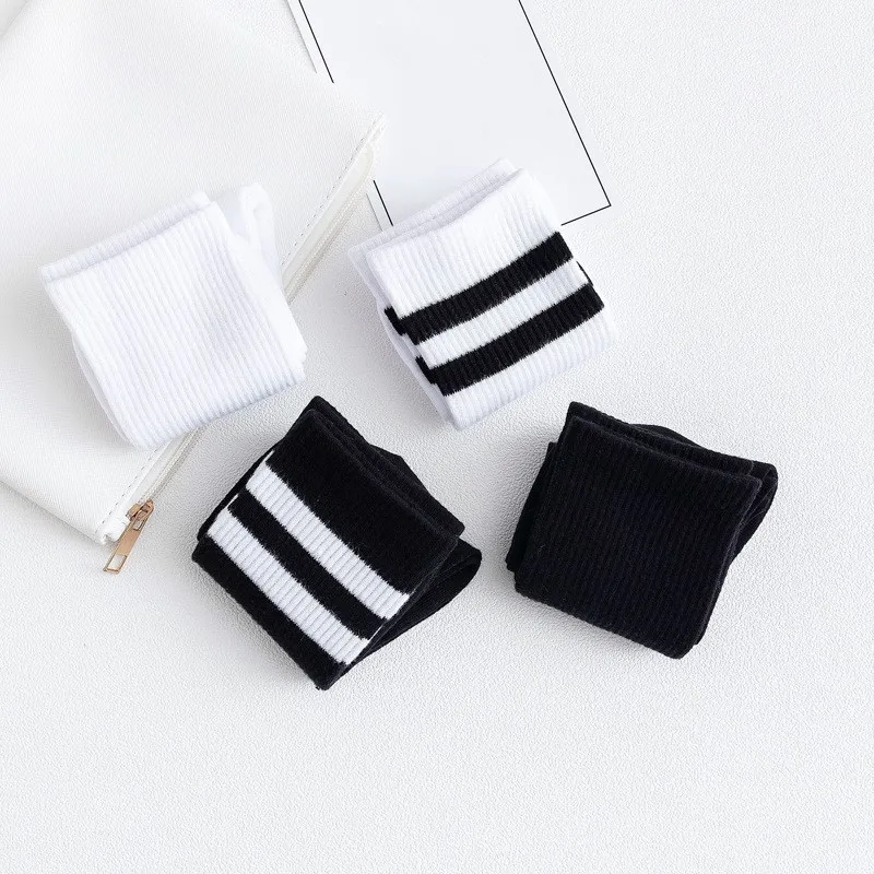 Solid Striped Black White Short Socks for Woman Harajuku Hip Hop Skateboard Crew Socks Cotton Casual Unisex Men/Women's Socks