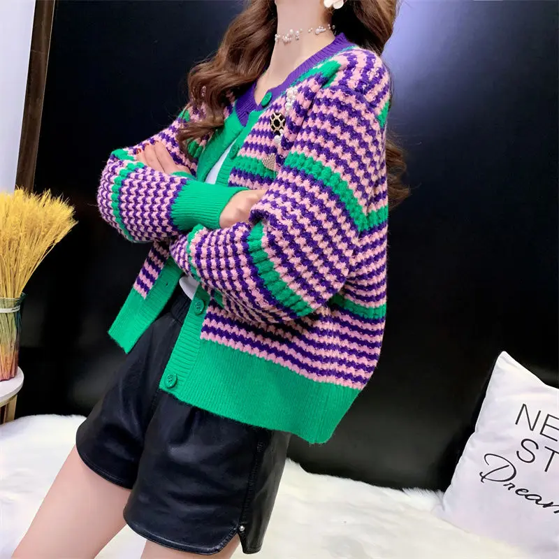 Женский кардиган свитер новинка 2022 в клетку женский небольшой очаровательный