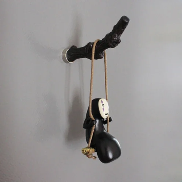 

Магнитный кулон из смолы BearPaw "Безликий мужчина с ветвями"