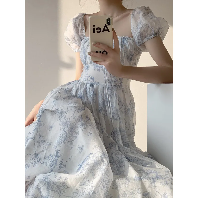

French Floral Dress for Women 2023 Summer Sweet First Love Temperament Fairy Design Sense Square Neck Off Shoulder Skirt