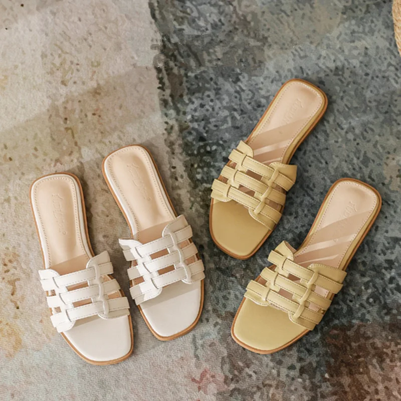 

2023 Summer Women's Slippers Fashion Thin Strap Woven Slides Outside Soft Flat Leisure Slippers Women Microfiber Leather Sandals