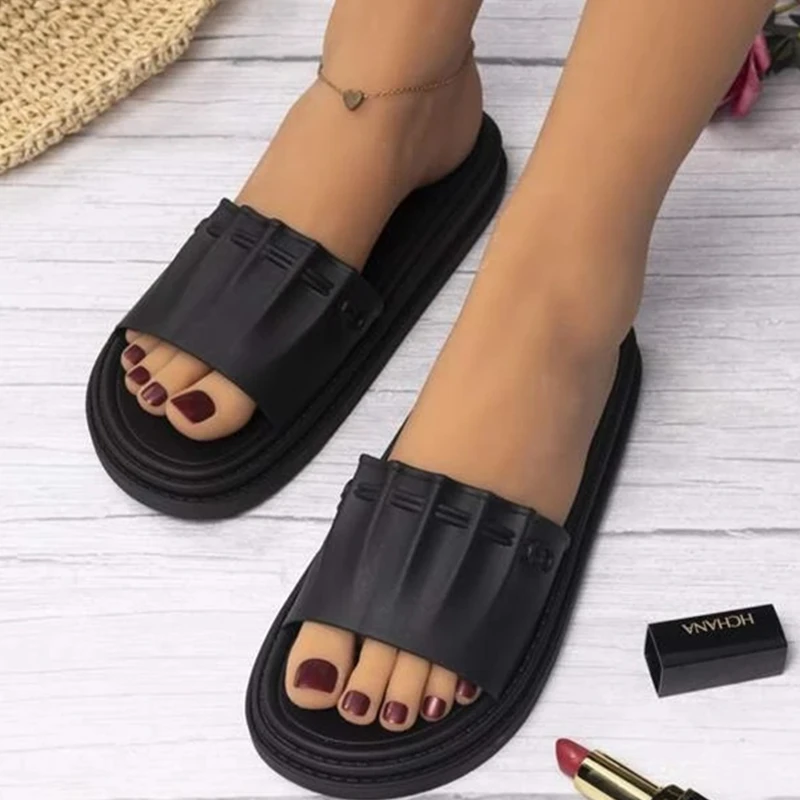 

Pleated Design Women Slippers Flat Bottom Non-slip Outdoor Beach Woman Sandals Soft Cozy Slides Summer New Fashion Shoes Female