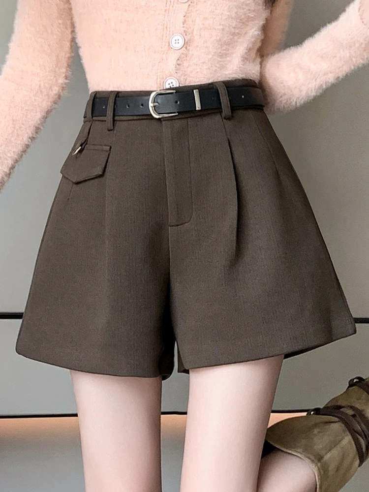 Рисунок 2 - Женские трапециевидные шорты QOERLIN