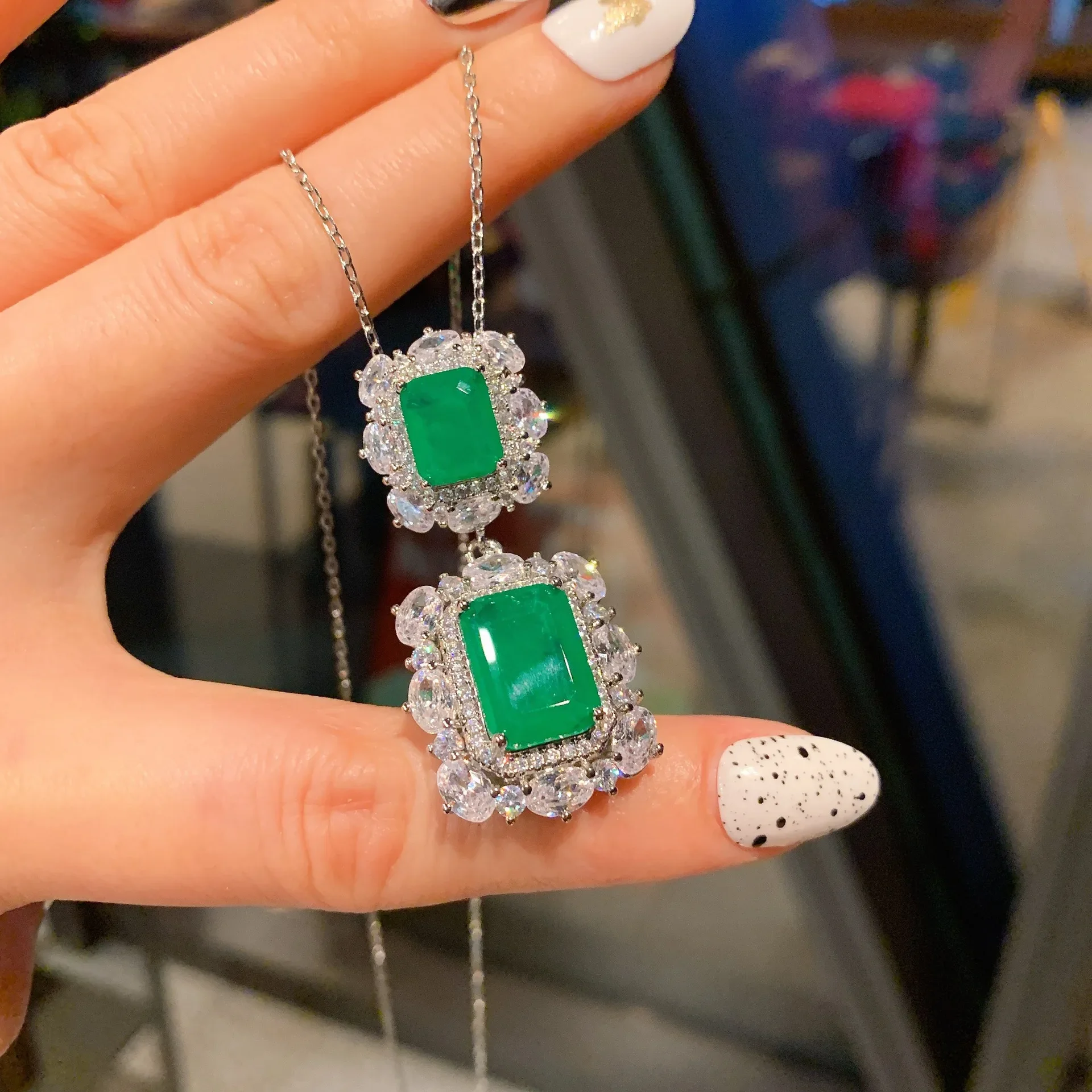 Ожерелье из стерлингового серебра 925 пробы с изумрудом