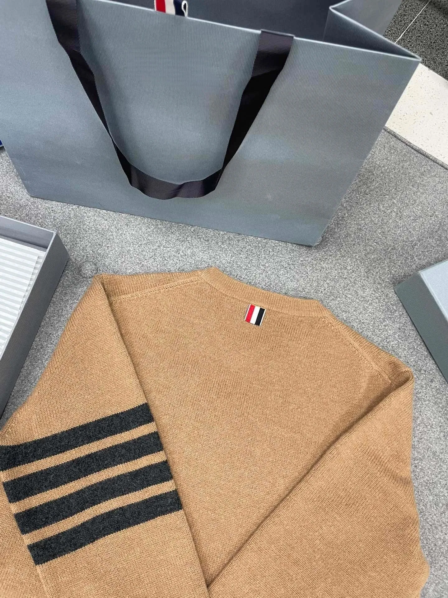 Рисунок 2 - Мужские пуловеры