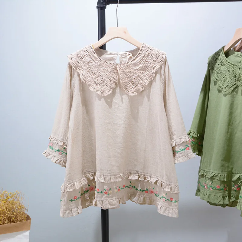 

Spring Sweet Embroidery Flower Half Sleeve Casual Shirt Tops MD3266