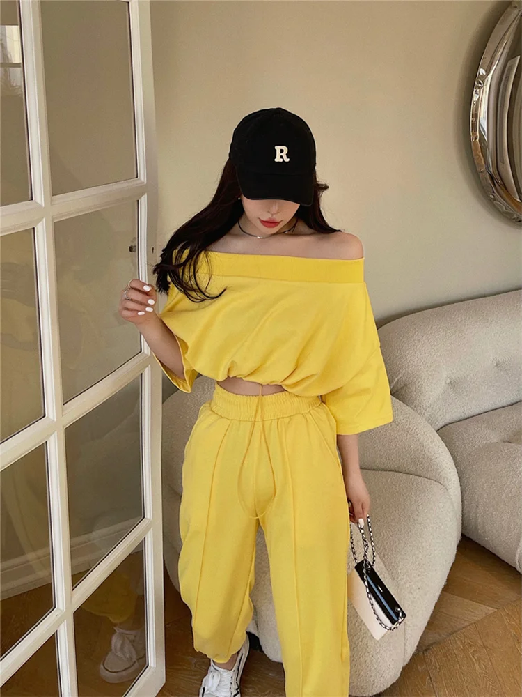 

Summer Sports Two Piece Set Loose Slash Neck Short-sleeve Crop Top + Pants Suits Sexy Tracksuits Women Casual 2 Piece Outfits