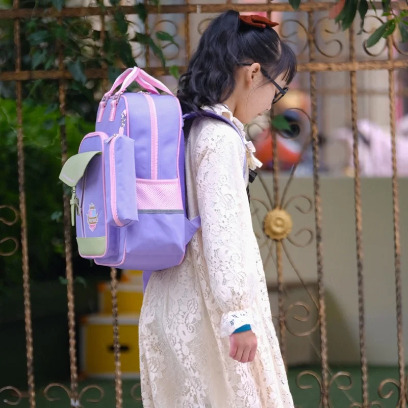 British Style Children Students Fashion Backpacks 2022 New Light Chiropractic Schoolbags for Girls Boys Grade 1-3-6 with Pen Bag