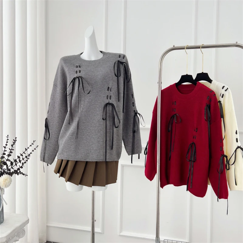 Женский свободный джемпер с вырезом лодочкой цветочной вышивкой