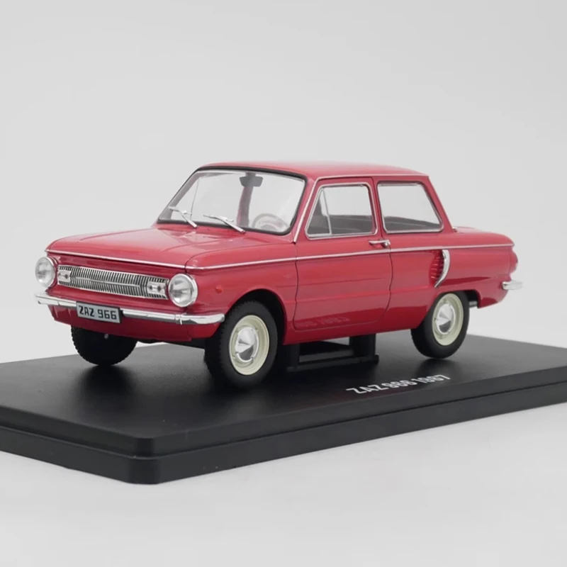 Литой в масштабе 1:24 IXO ZAZ 966 1967 классическая модель ретро-автомобиля из сплава