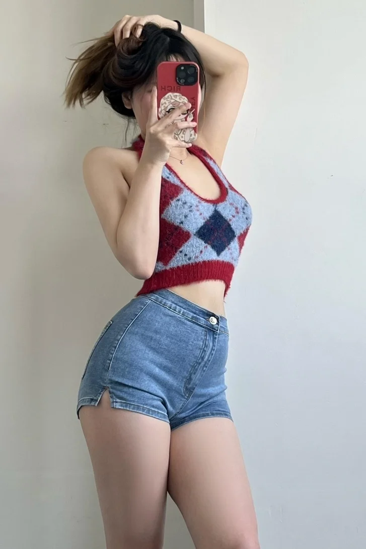 

French Trend Sweet New Solid Color High Waist Sexy Side Slit Denim Straight Shorts Elastic Leg Length Women's Clothing 6UHV