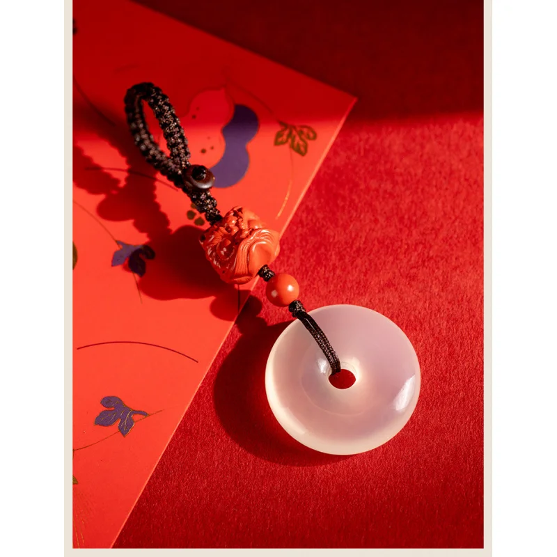 Натуральная киноварь лев автомобильный брелок для ключей кулон халцедон