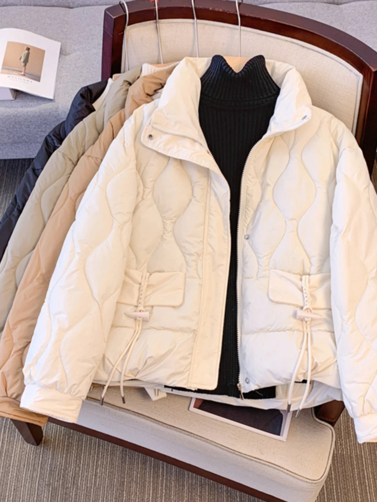 Легкое стеганое пуховое женское пальто с хлопковой подкладкой новинка 2024