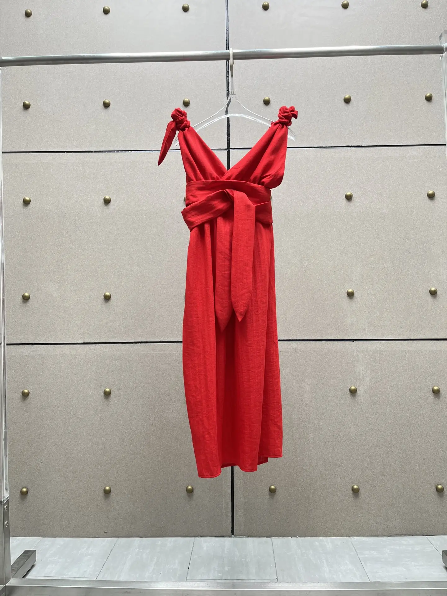 

2023 осень/зима модная новинка Женская одежда платье с открытой спиной 0905