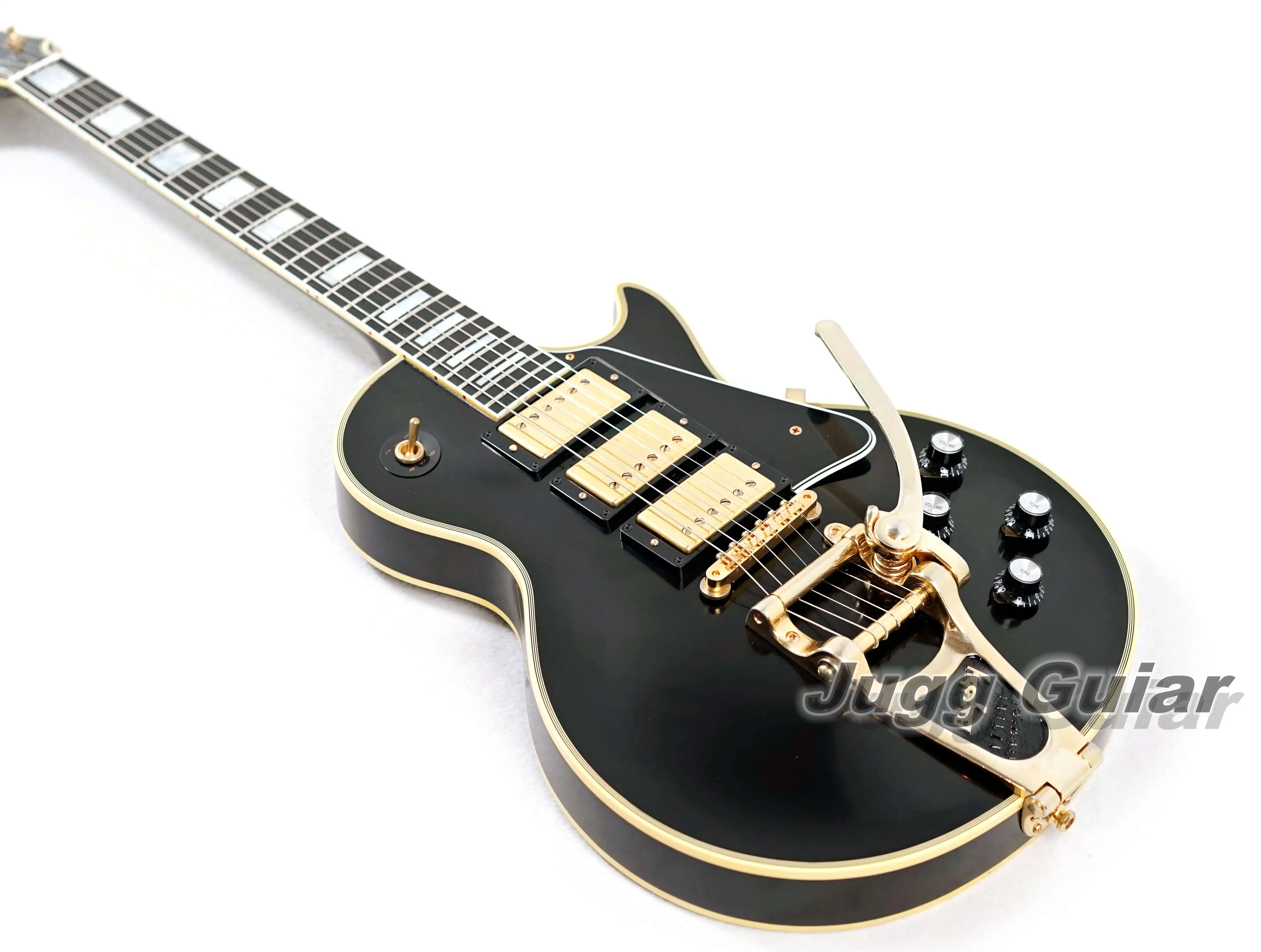 

Custom Shop 1957 Jimmy Page Custom Black Beauty Electric Guitar Ebony Fingerboard, Bigs Tremolo Bridge Gold Hardware 3 Pickups