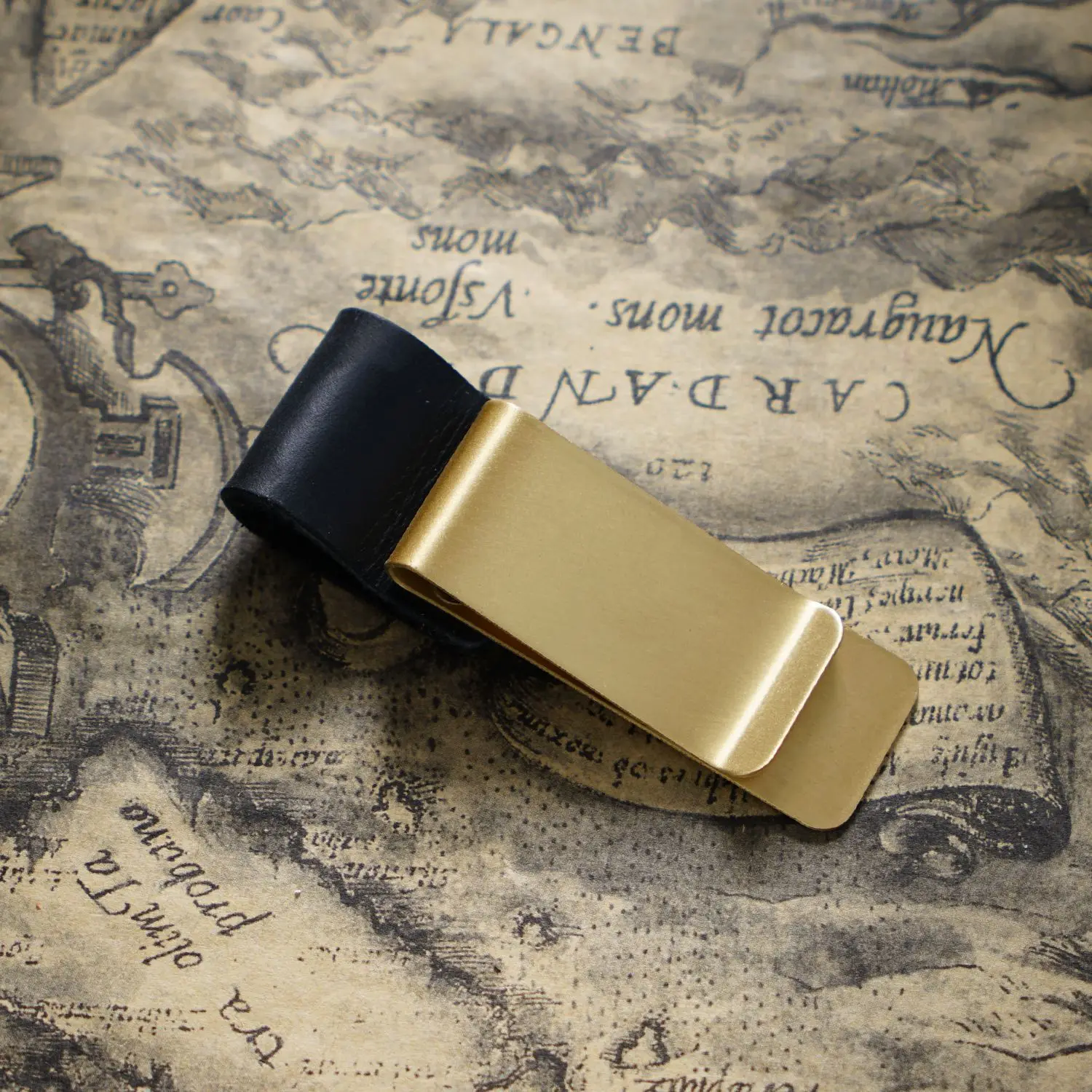 

Кожаный металлический держатель для ручки