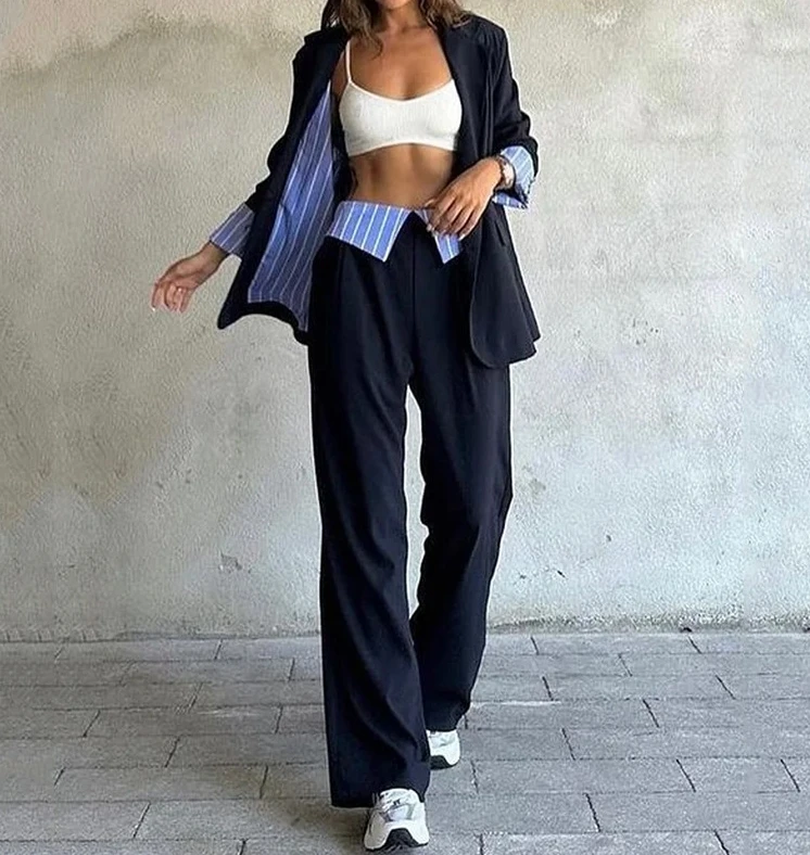 Рисунок 3 - Женский костюм с длинными рукавами