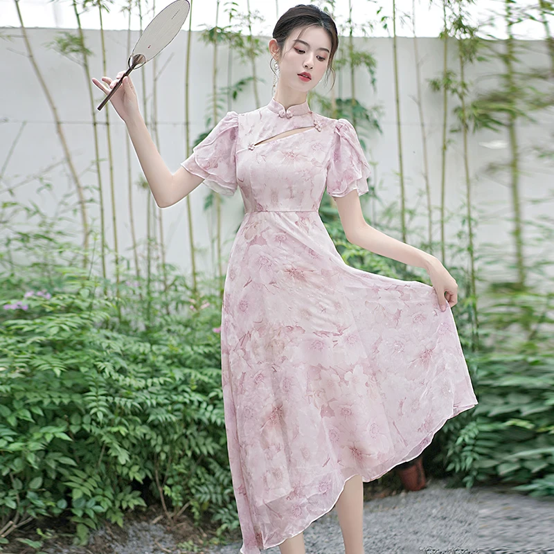 

Stunning Chinese Style Traditional Cheongsam Dress Vintage Charming Dress with Delicate Details Chinese Qipao for Parties