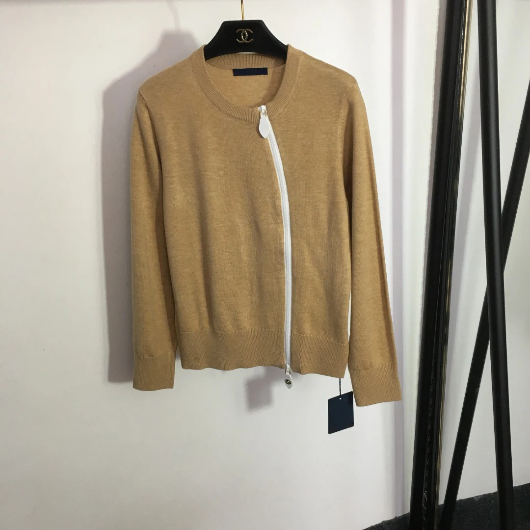 

2023 new curved zipper round neck long-sleeved wool knitted cardigan top