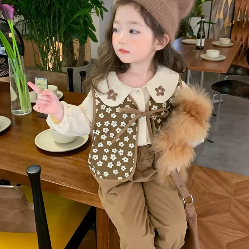 

Комплекты одежды для маленьких девочек, весна-осень, корейская модная одежда для девочек, рубашка для девочек, блузка + брюки + жилет, костюмы из 3 предметов, детский повседневный комплект