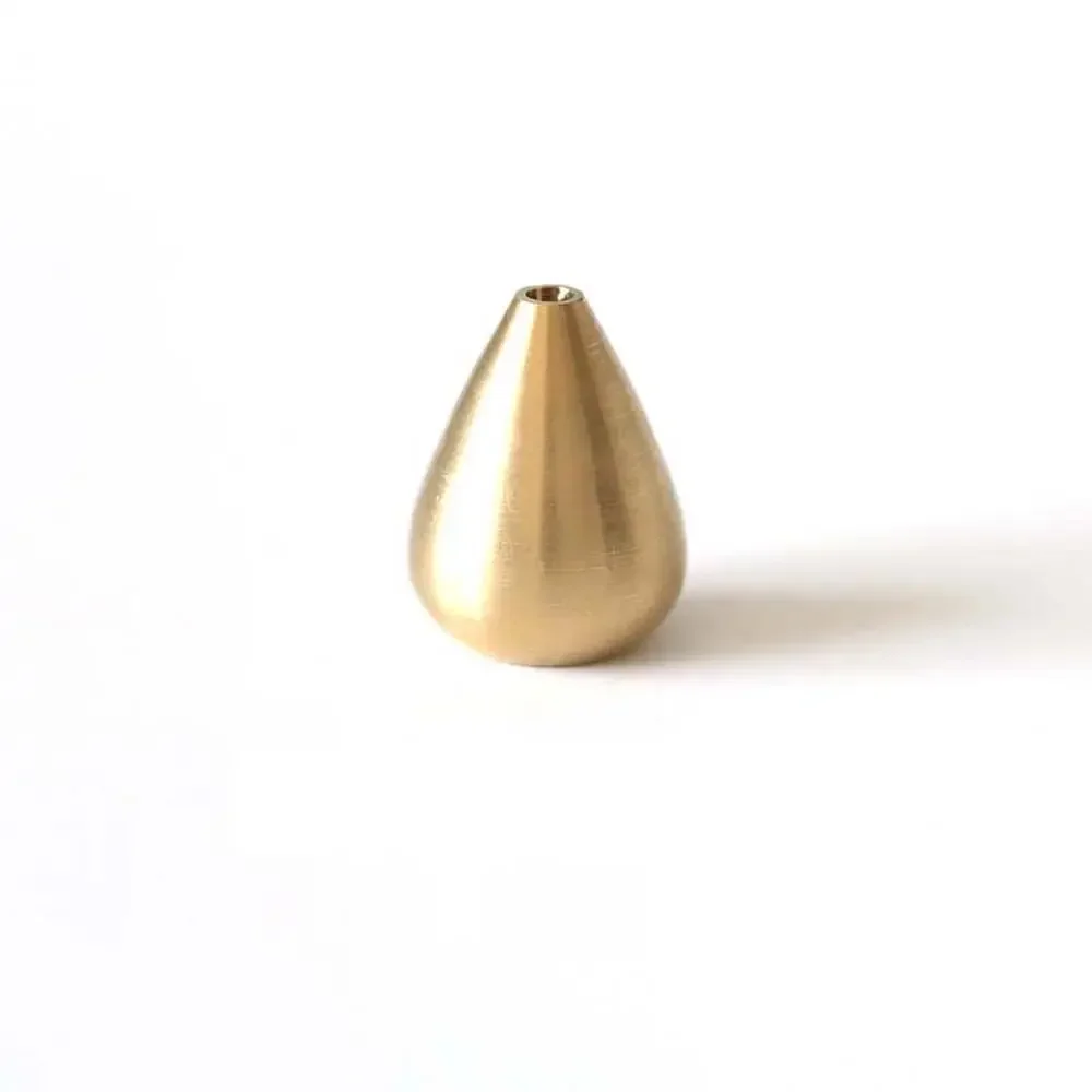 

Латунный держатель для ароматических палочек foundtwo