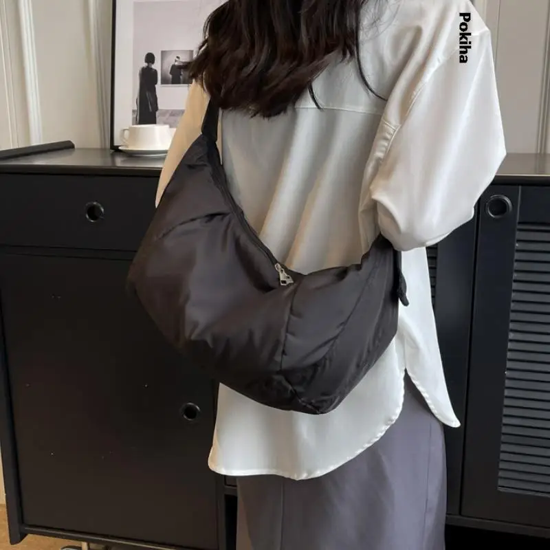 

Large Capacity Tote Bags Ladies Luxury Solid Color Nylon Handbags Hobo Shoulder Crossbody Bag Designer Straps Adjustable 2023