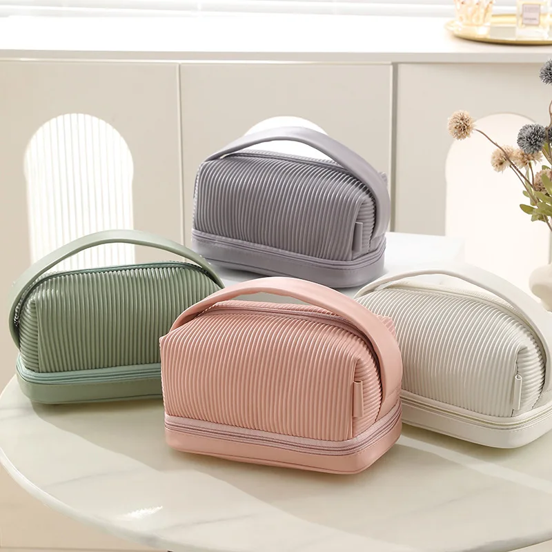 Сумка для макияжа из искусственной кожи