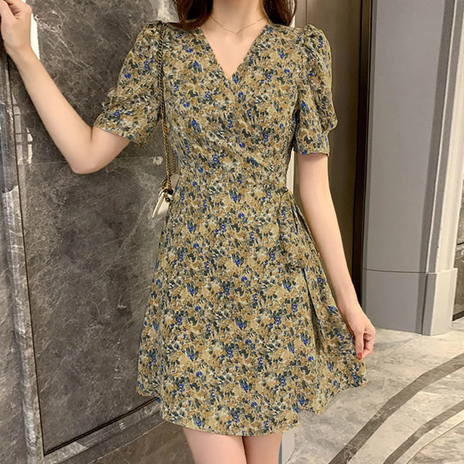 

Elegant Floral Short Dresses Women Vintage Casual All-Match Summer V-Neck Knee-Length Short Sleeve Dress Ladies Tunic Dress