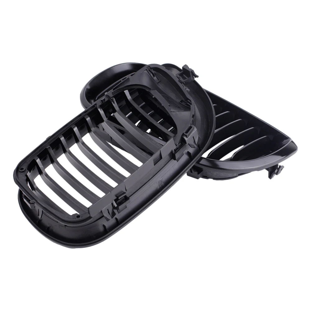 2pcs Black Glossy Car Front Bumper Grille Front Mesh Grille 51137030545 for BMW E46 Touring 4-Door 2002-2005 Facelift images - 6