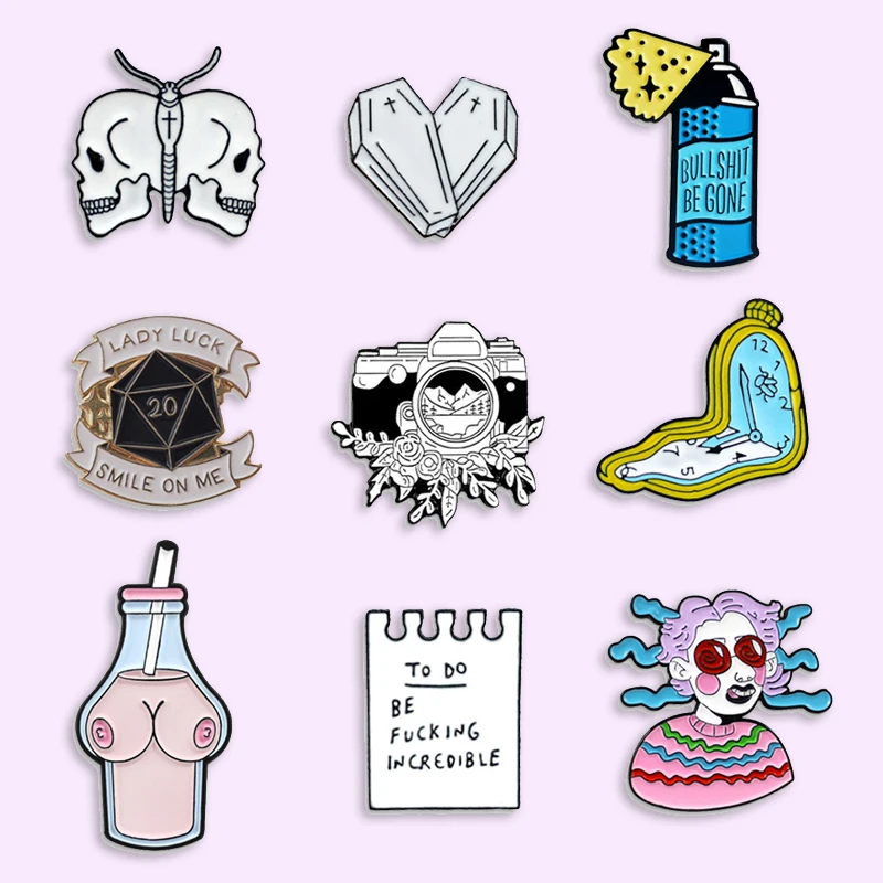 

Creative Fashion Camera Enamel Pin Lady Luck D20 Skull Heart Shaped Metal Brooch Denim Bag Badge Jewelry Gifts for Friends Kids