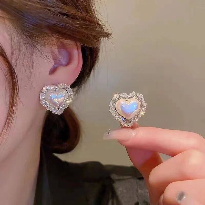 

Pearl Earrings Women's Love Earrings Women's Minority Design Sense of Luxury Earrings Heavy Engineering Zircon Earrings