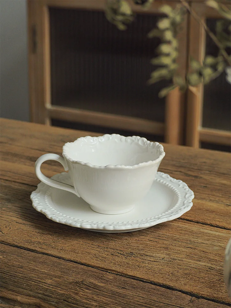 Керамическая кофейная чашка с тиснением во французском стиле подсветкой