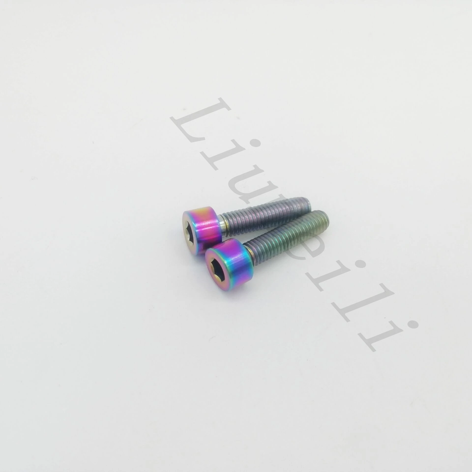 

Liumeili Titanium Ti M5x20 M5X25mm Радужный шестигранный болт с шестигранной головкой для велосипедных выносов руля, 2 шт.