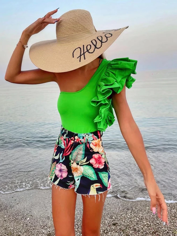KBAT Women Green One Shoulder Bodysuits 2022 Summer Fashion Lady Sexy Slim Ruffles Bodysuits Female Solid Tight Sleeveless Tops