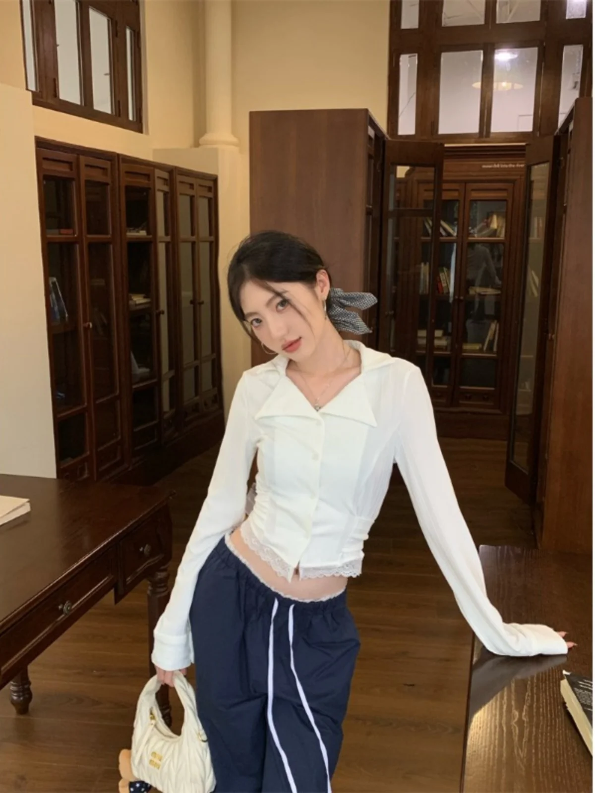 Корейская кружевная длинная рубашка с короткими рукавами и высокой талией