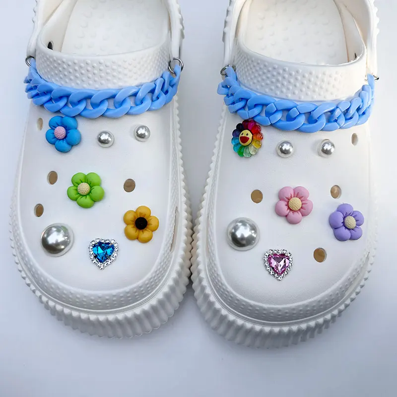 Cute Sunflowers Charms For Women Shoes Accessories Pack Vintage Luxury Rhinestone Chunky Acrylic Chains DIY Designer Jewelry